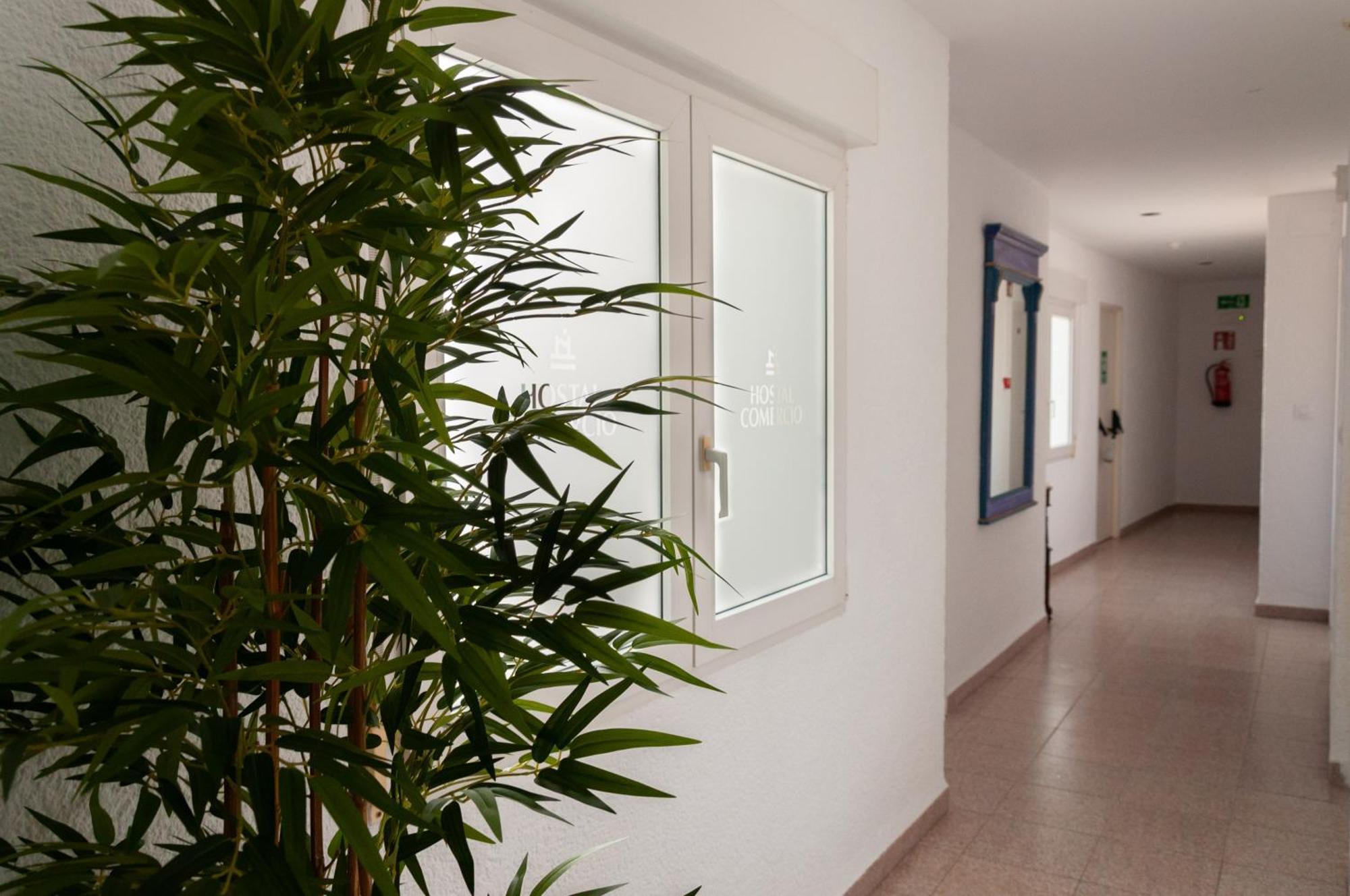 Hostal Comercio Dénia Eksteriør billede