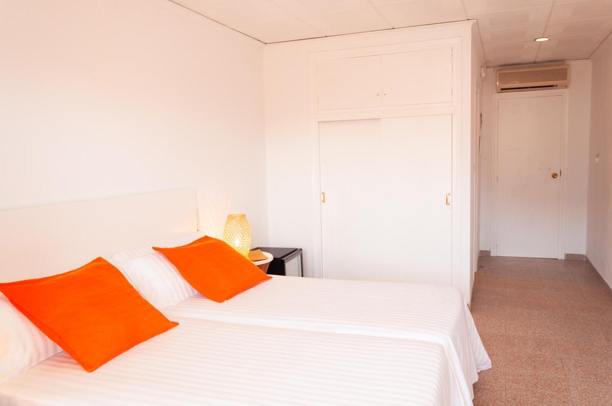 Hostal Comercio Dénia Eksteriør billede