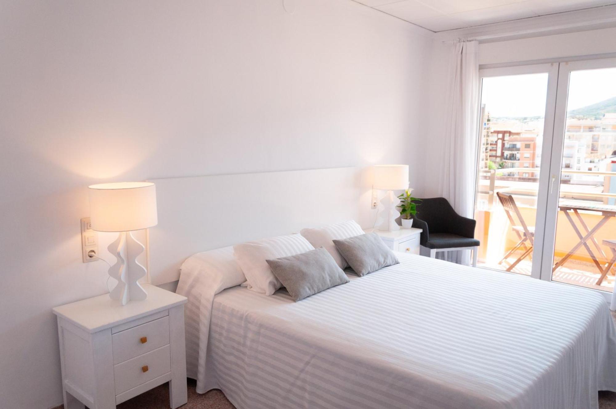 Hostal Comercio Dénia Eksteriør billede