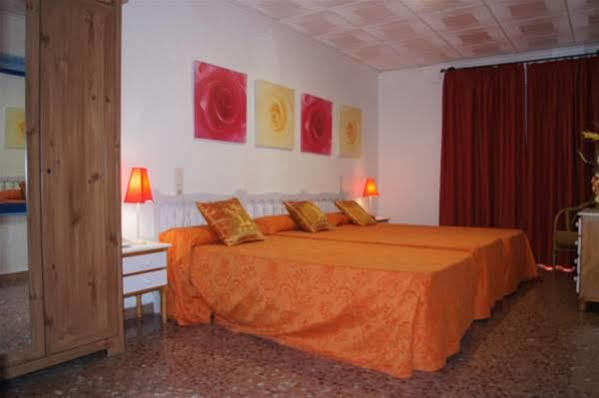 Hostal Comercio Dénia Eksteriør billede